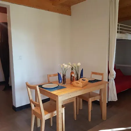 Azur Et Neige Saint-Jean (Alpes-de-Haute-Provence)